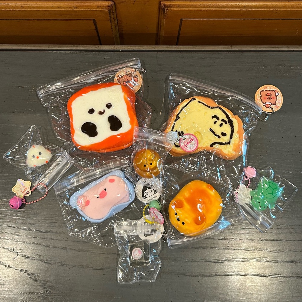 Lot of 8 Squishies